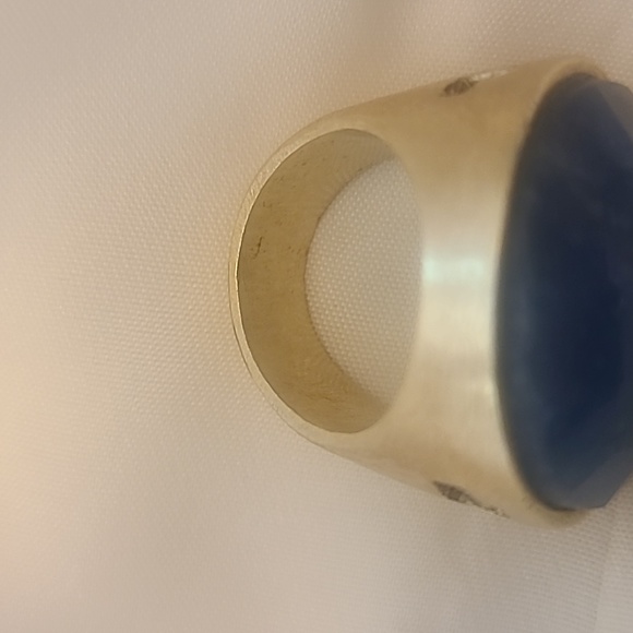 Faceted blue chunky ring - Picture 4 of 5